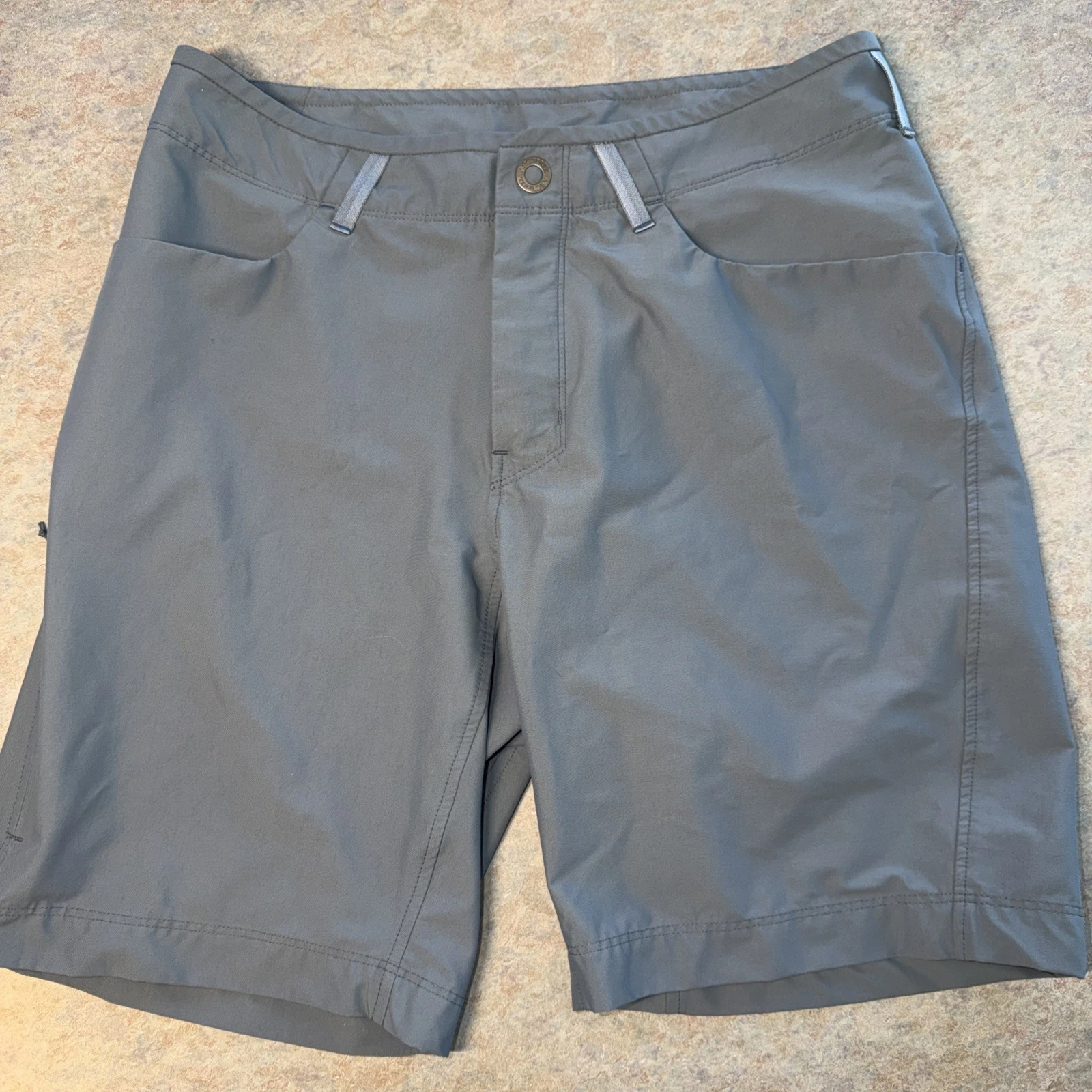 Arc'teryx Creston Short 8" Mens 28 Slate Gray Nylon Outdoor Hiking Gorpcore EUC