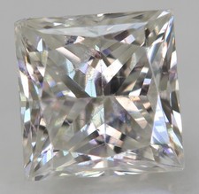 Diamant Naturel Taillé Princesse 0.70 Ct E VVS2 Certifié IGL 4.65x4.61mm