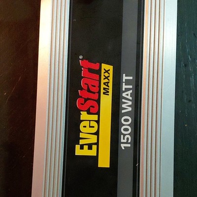 EverStart MAXX Pure Sine Inverter 1500W 12V High Protection Car Power Open Box