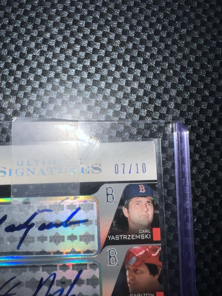 Upper Deck Ultimate Signatures 2004 - Medias Rojas - Yastrzemski, Fisk, Lynn, Rice Foto 3 de 3