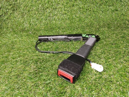 BMW 3 F30 F35 F31 2012 Links Gurtschloss vorne 7259387 DTR54071