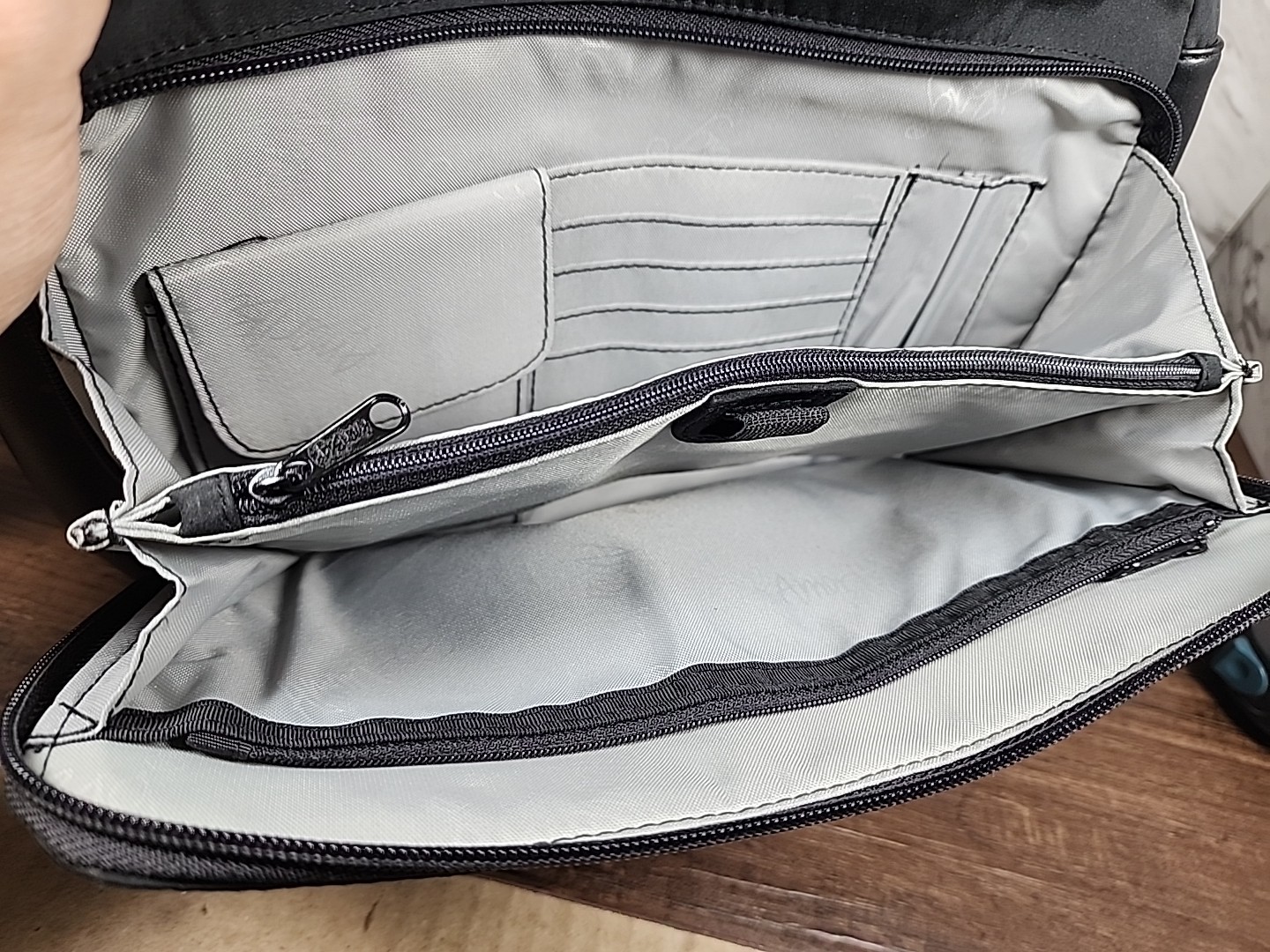 ☆NICE☆ ~Ameri Leather Black Messenger Shoulder Cr… - image 9