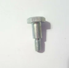 Yamaha Bolt NOS  90109-08034-00   (8312)