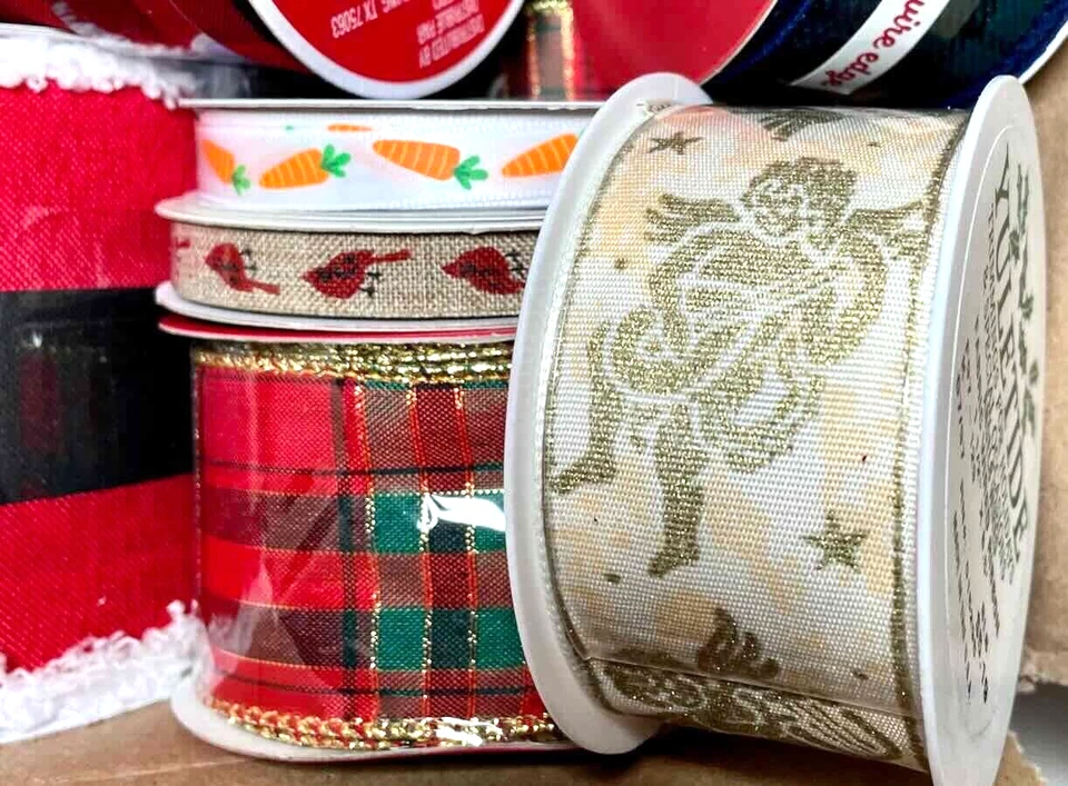 Lot of 17  Christmas and General Ribbon Rolls Wired Plain Decorated New - Image 3 of 4