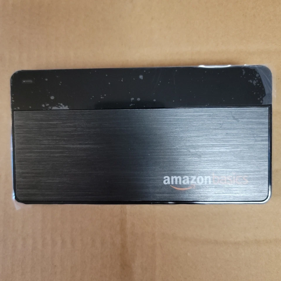 Amazon Basics 10-Port USB 2.0 Hub w/ 2 Fast Charging Port. (5 hubs per case) - Image 2 of 4