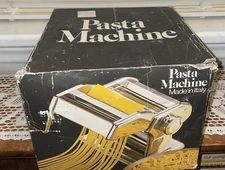 Tipo Lusso Marcato Atlas Model 150 Italy Deluxe Pasta Noodle Machine w/ Cutter