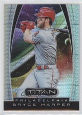 2019 Panini Chronicles Titan Hyper Prizm 215/299 Bryce Harper #9 5y3