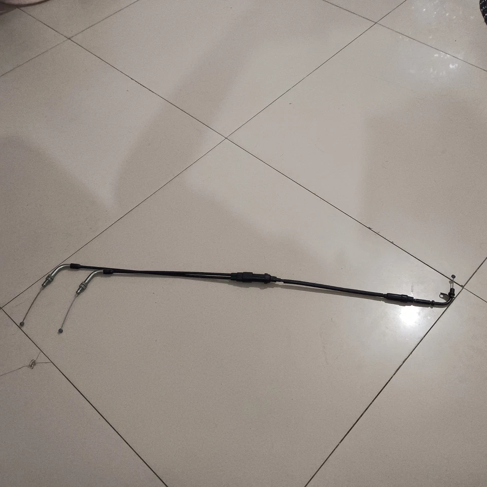 CABLE ACELERADOR HYOSUNG GT250R EFI 58300H78300,58300H98101 Foto 3 de 4