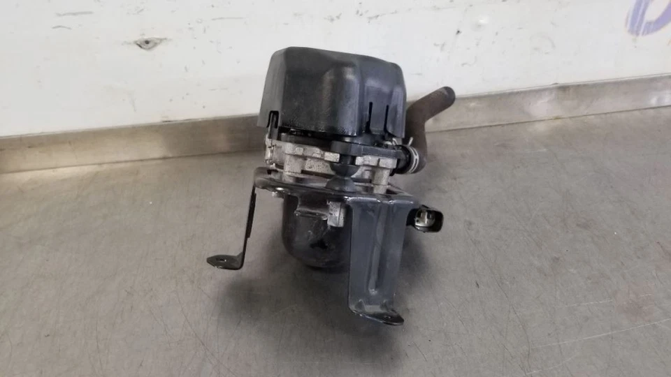 Módulo de control de aire y combustible del motor Toyota Tacoma 13 2013 Foto 3 de 4