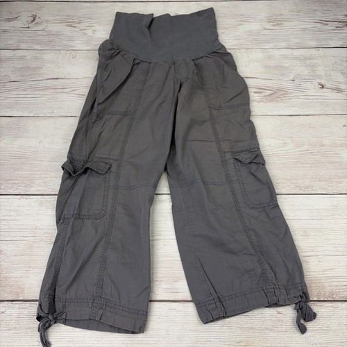 Three Seasons Maternity Women's Small Gray Capri Cargo Pants Comfort Outdoors