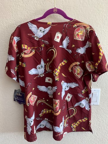 Harry Potter Scrub Top 2 Pocket Lightweight Size L NWT - Picture 4 of 8