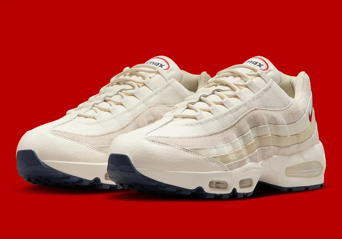 Nike Air Max 95 リーバイス クリーム/レッド Nike x Levi's Air Max 95 Sneakers (Brown, White & Red) | END. Launches
