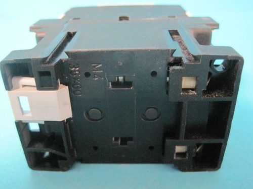 Moeller DILR31 Auxiliary Contact Relay 110V 50Hz 120V 60Hz 043765 Used Contactor - Picture 3 of 12