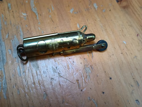 LOT 2 OLD VTG WWII WWI BOWERS HARLEY DAVIDSON BRASS TUBE TRENCH LIGHTER MILITARY - Picture 17 of 20