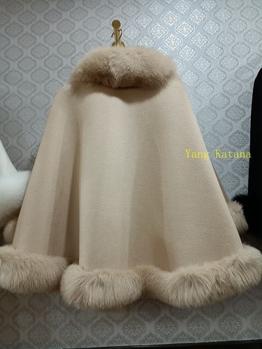 Beautiful Wool Cardigan Shawl with Real Fox Fur Trim Cape Cape Women's Fur Wrap - Picture 3 of 22