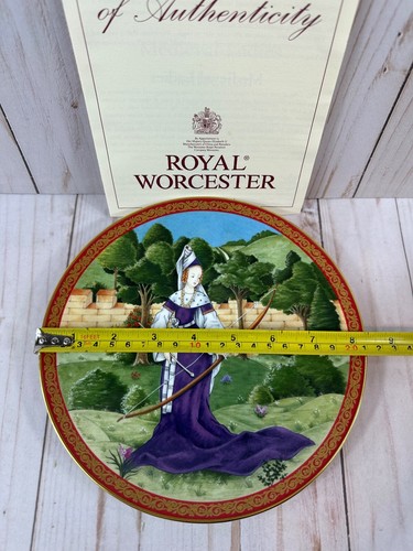 NEW!Past Times Royal Worcester The medieval ladies collection Archery #790 Plate - Picture 5 of 15
