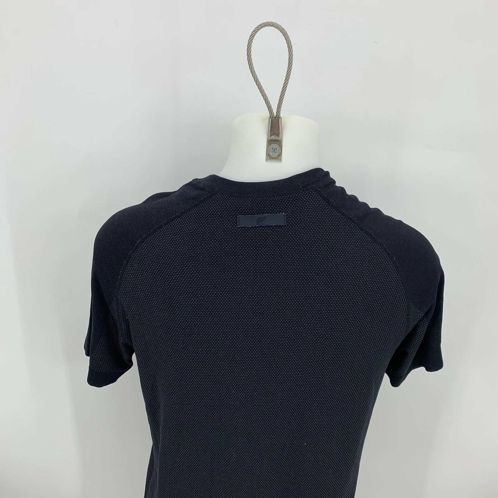 fabletics short sleeve crew neck stretch gym performance s7 shirt
