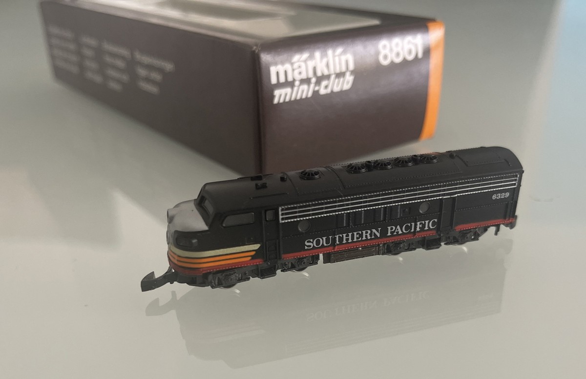 Marklin Mini-Club Z Scale 8861 Southern Pacific's Black