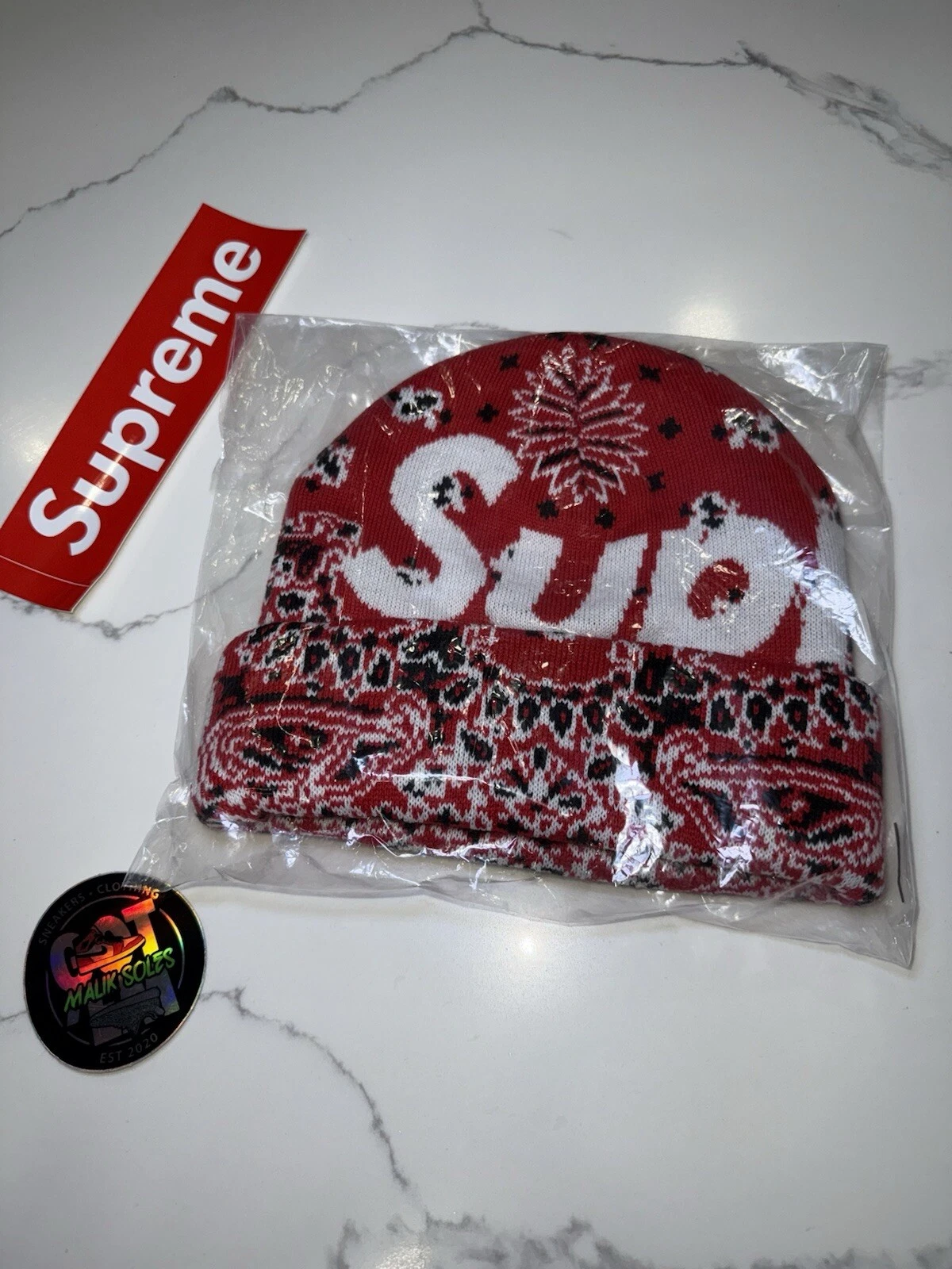 Supreme Big Logo Beanie Red Bandana FW24 OS Taille Unique Imprimé Paisley NEUF Boîte Logo