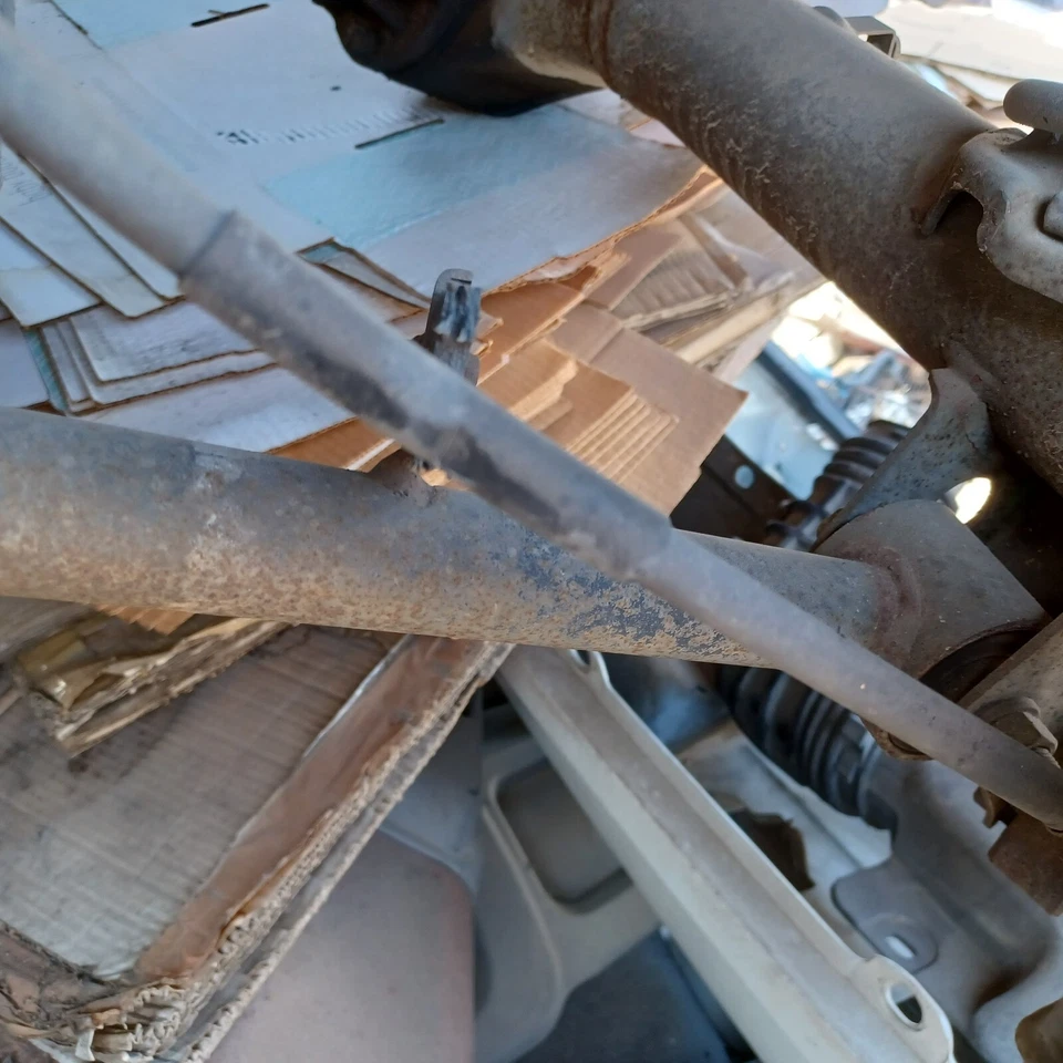 Geo Tracker 1994 brazos de control traseros laterales derecho y derecho par OEM Foto 2 de 4