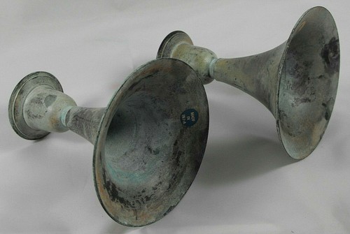 CANDLE STICK HOLDER RUSTIC WEATHERED DESIGN 2 PIECE DINENR CANDLE MADE IN INDIA - Picture 2 of 2