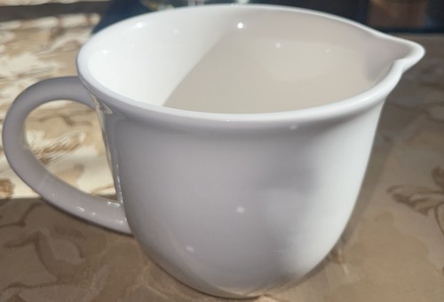 Rae Dunn “JUICE” 2 Piece Juicer Strainer Large 7” Cup with Handle Pour Spout - Picture 5 of 10