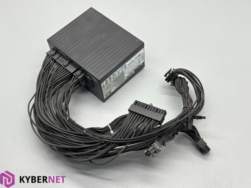 Fuente de alimentación de factor de forma pequeño Corsair SF750 750W