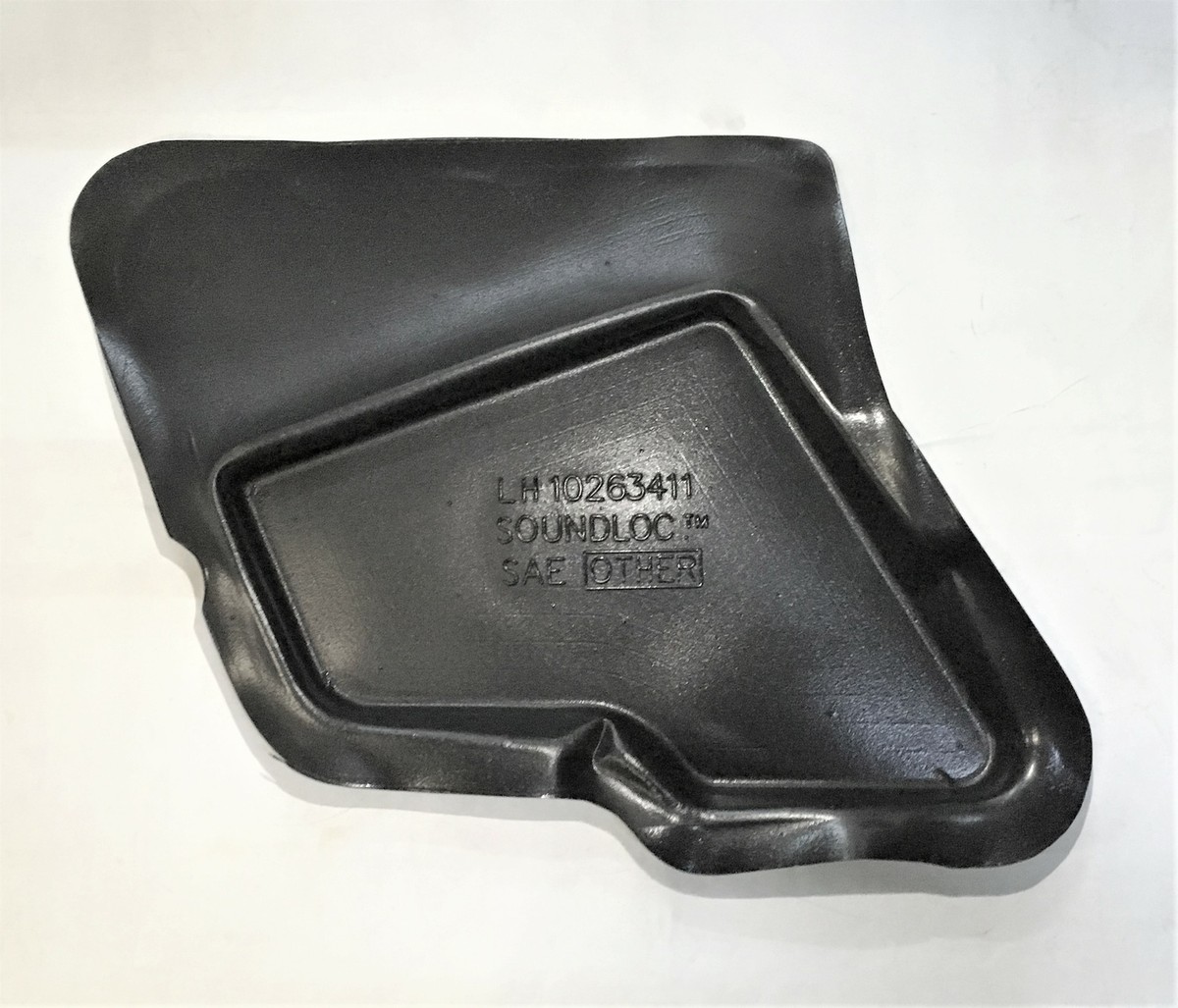 1997-2004 C5 CORVETTE DRIVER DOOR WATER DELFLECTOR NEW GM