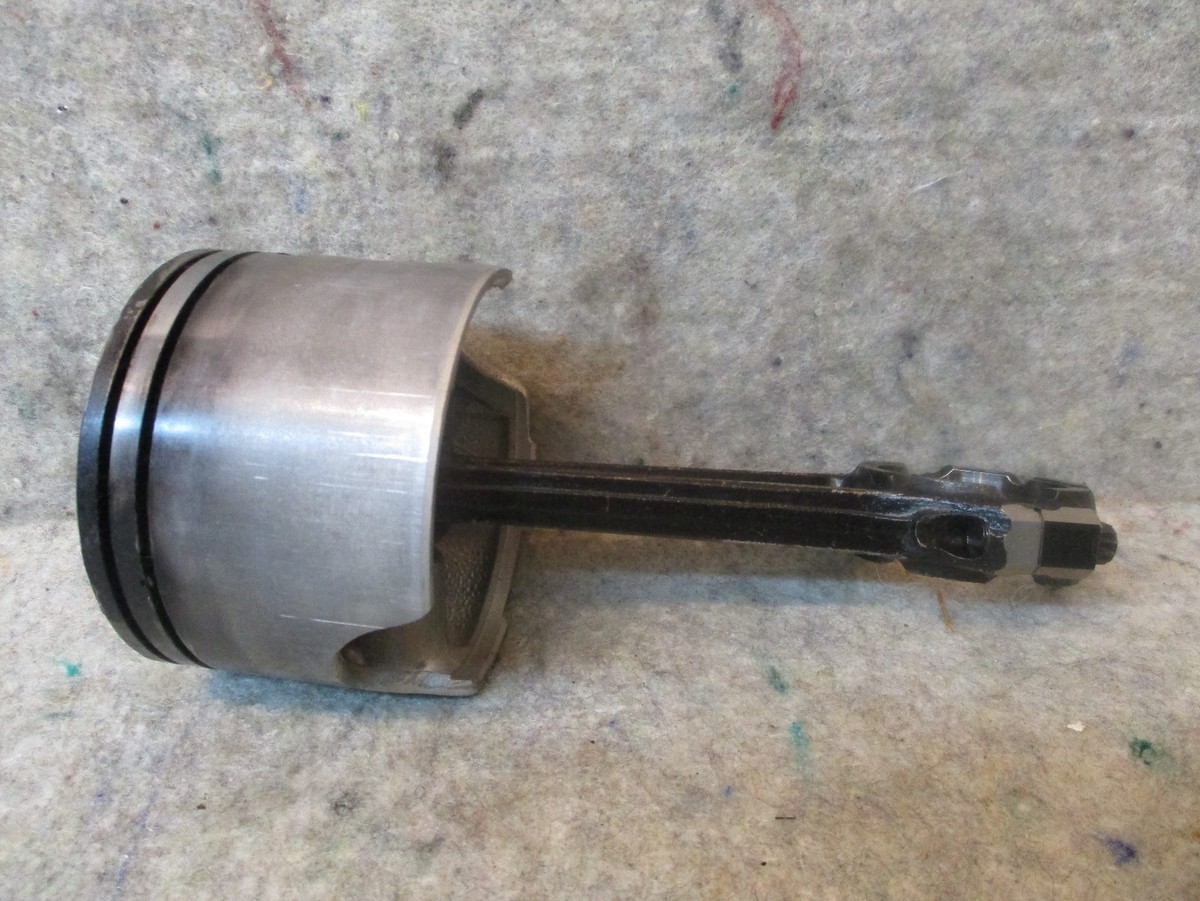 JOHNSON PORT PISTON & CONNECTING ROD #0436242 | eBay