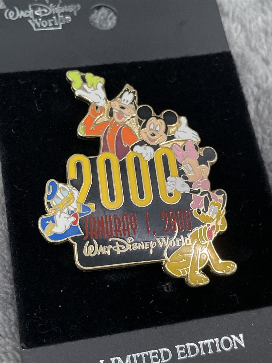 ワールドインダストリーズ　キーホルダー Disney Trading Pins 173 WDW - First Day January 1, 2000 Rare