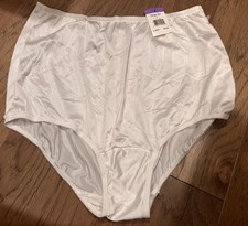 Vintage Vanity Fair Women's Nylon Full Coverage Brief White Panties Size 8 -NWT-