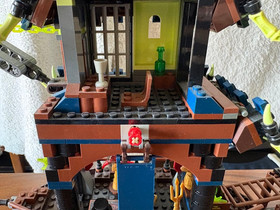 LEGO Ninjago 70736 Ghost Stealth Raider Haunted House Set w/ Instructions No Box