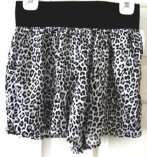 NWT GIRLS BLACK  GRAY CHEETAH SENSATIONAL COLLECTIONS SHORTS  SIZE L
