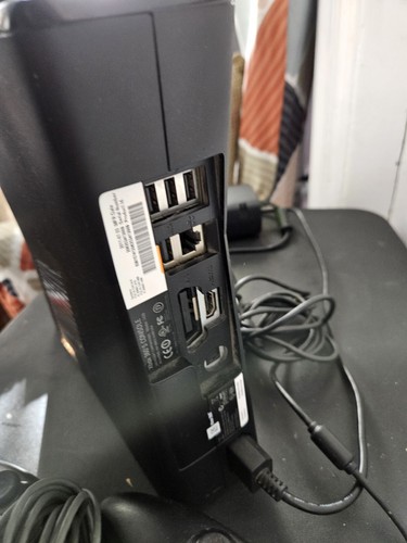 Microsoft Xbox 360 S 1439 Console with 2 Controllers, Power Supply, Portal Power - Picture 8 of 11