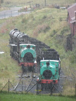 Foto 6x4 Big Pit's Lokomotiven im strömenden Regen um 2011