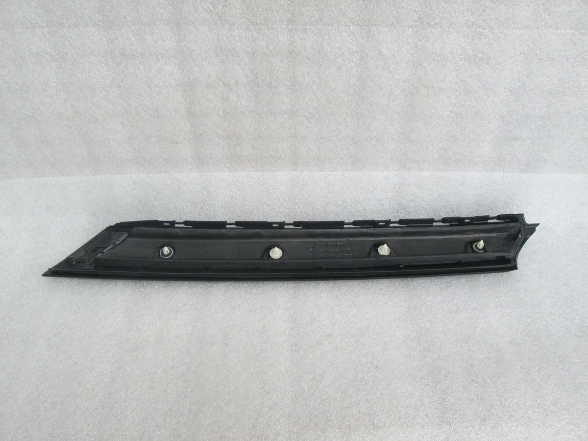 2017-2020 Mini Cooper Left Pillar Molding Retainer Plate 