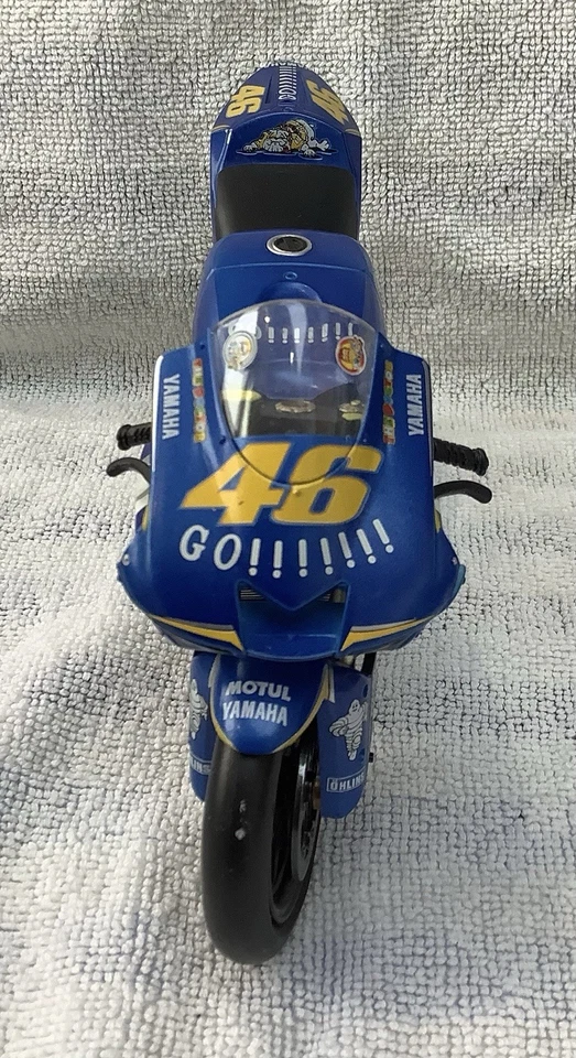 Rossi 2005 Yamaha YZR-M1 Gauloises Yamaha Team Newray 1:12 Scale Moto GP - Image 3 of 4