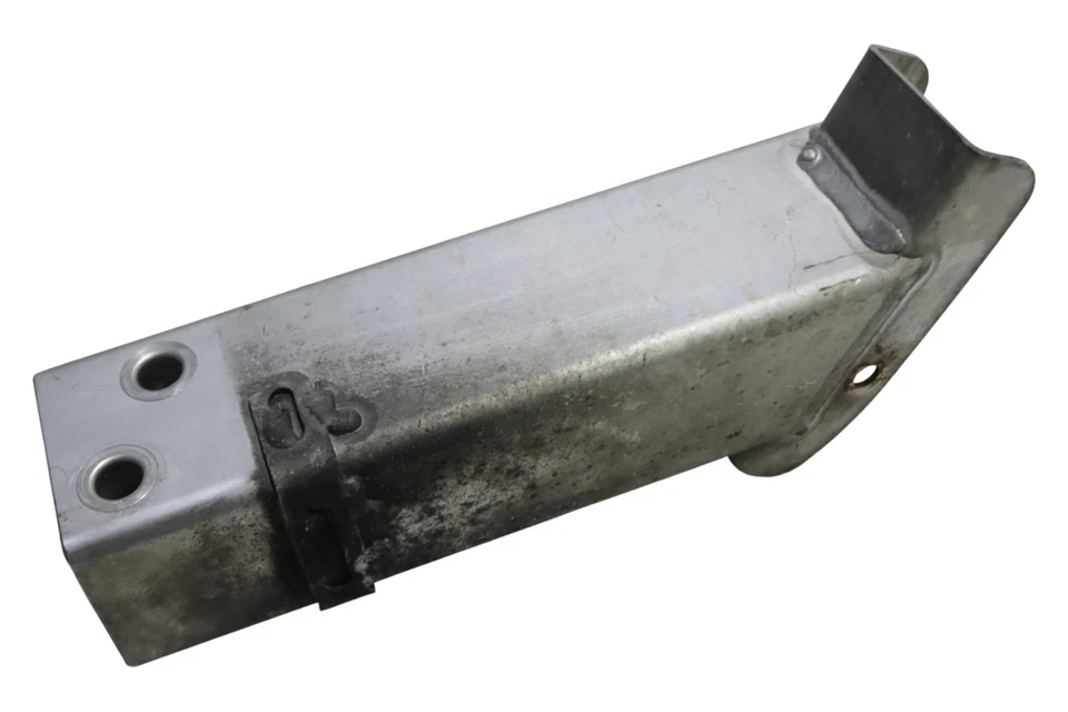 Soporte elemento de deformación parachoques trasero derecho BMW I8 I12 I15 2014-2020 OEM Foto 2 de 4