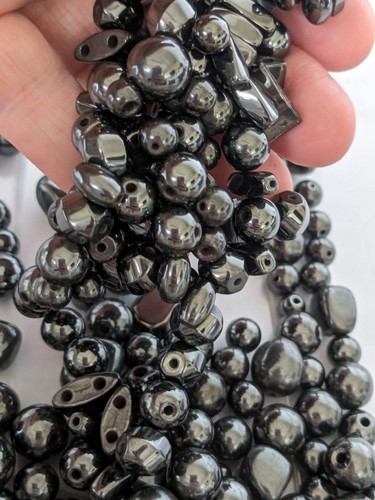 Job lot of 440gms assorted hematite beads & some magnetic - jewellery making - Picture 8 of 9