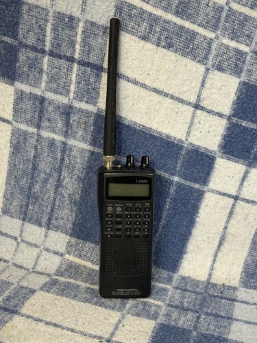 Realistic PRO-26 AM/FM/WFM Programmable Scanner/Airband Receiver 25 ...