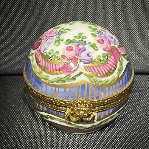 Limoges Collectable Porcelain Trinket Boxes, Peint Main, Eggs Set of 3 - Picture 5 of 18