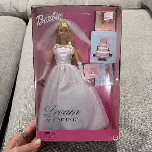 Vintage 2000 BARBIE DREAM WEDDING, Doll and Accessories - NRFB- Mattel #27374
