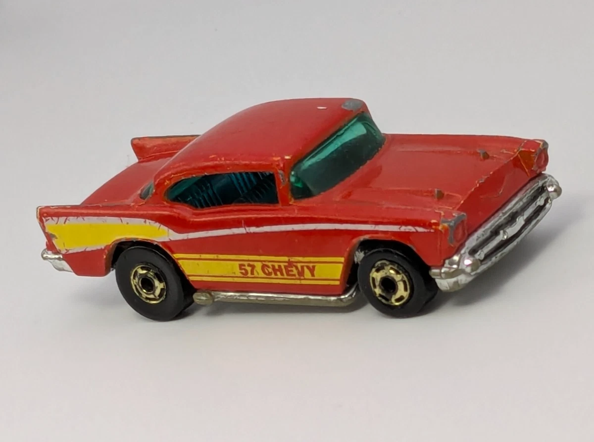 Hot Wheels Red 1957 Vehicle Year Vintage Manufacture Diecast Cars