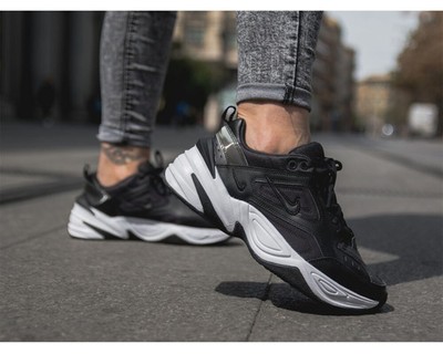 Nike Wmns M2K Tekno schwarze klobige Damen-Turnschuhe Größe UK 5