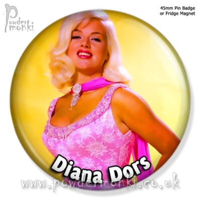 DIANA DORS ~ Retro Film Ikone [45mm ABZEICHEN/MAGNET]
