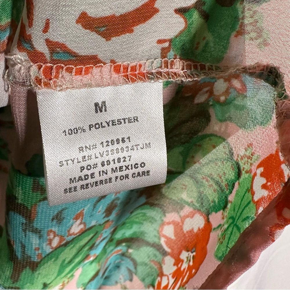 Olive and Oak Lightweight Floral Rose Sleeveless Button Up Blouse Women's Medium