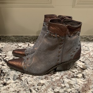 donald j pliner cowboy boots