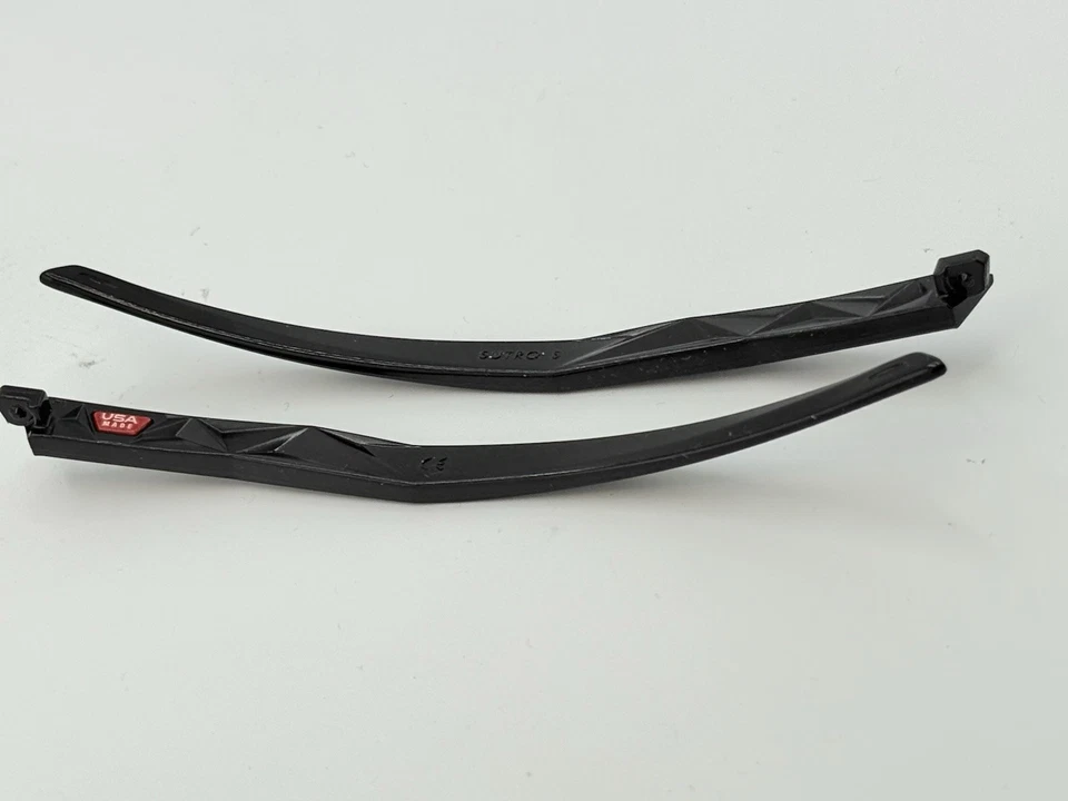 OAKLEY SUTRO «S» СОЛНЦЕЗАЩИТНЫЕ ОЧКИ МАЛЕНЬКИЙ ЗАМЕНЫ ДУЖКИ РУКИ И ЗНАЧКИ ПОЛИРОВАННЫЙ ЧЕРНЫЙ - Изображение 3 из 4