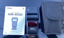 Nikon Speedlight SB-600 Shoe Mount Flash Unit for Nikon DSLR Camera
