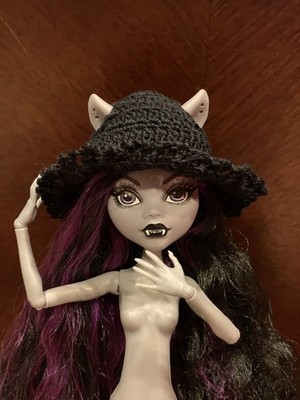 OOAK Custom Gothic Hat_Monster High doll G3 G1_Black Handmade Crotchet Clothes